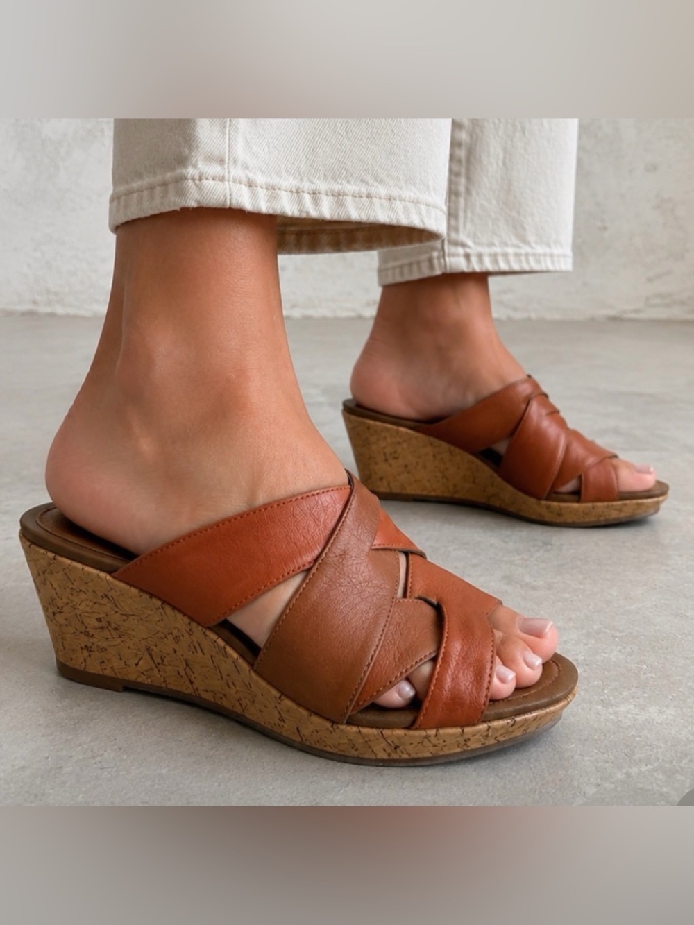 Cobb hill brown leather cork sandals 7.5